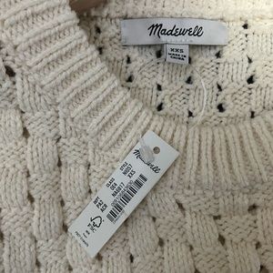 Madewell brand new sweater w/tag, slightly crop on me but might not be on some